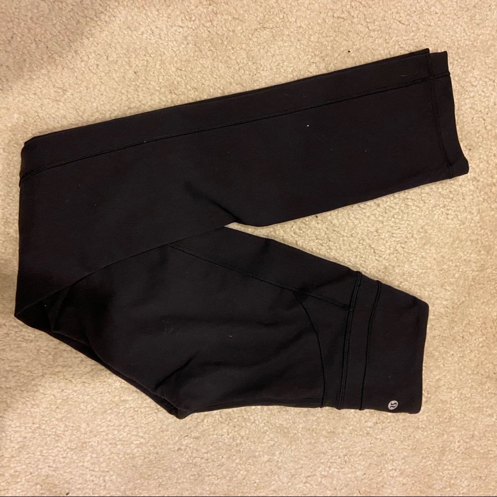 Black Lululemon leggings